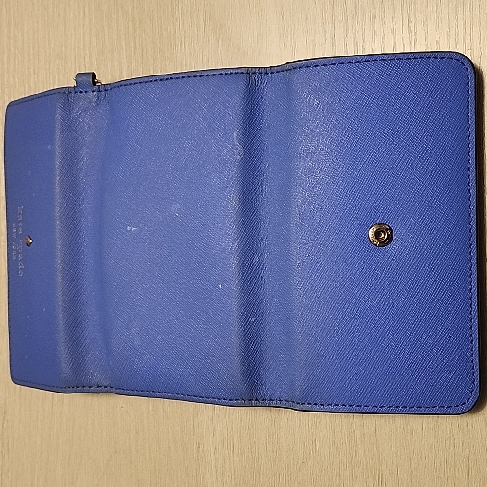Kate Spade Wallet - Picture 6 of 9